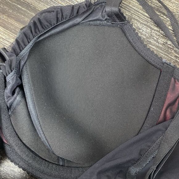 Cacique Black & Red Lightly Lined Underwire Bra 42DD - Picture 4 of 5